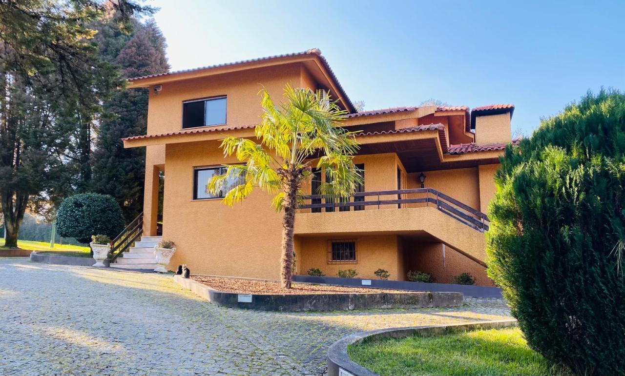 Villas Do Monte Guimaraes Exterior photo